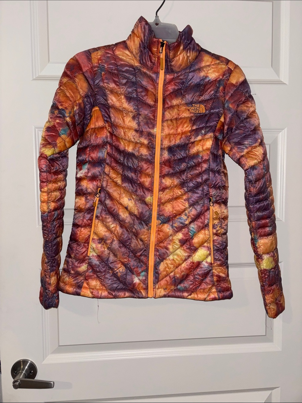 The North Face Women's Multicolor Quilted Puffer Jacket - Orange & Purple